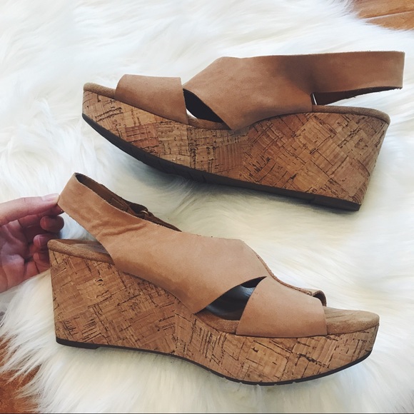 clarks comfort wedges